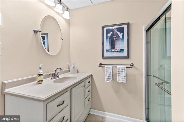 236 GREENBRIAR DR, West Chester, PA 19382