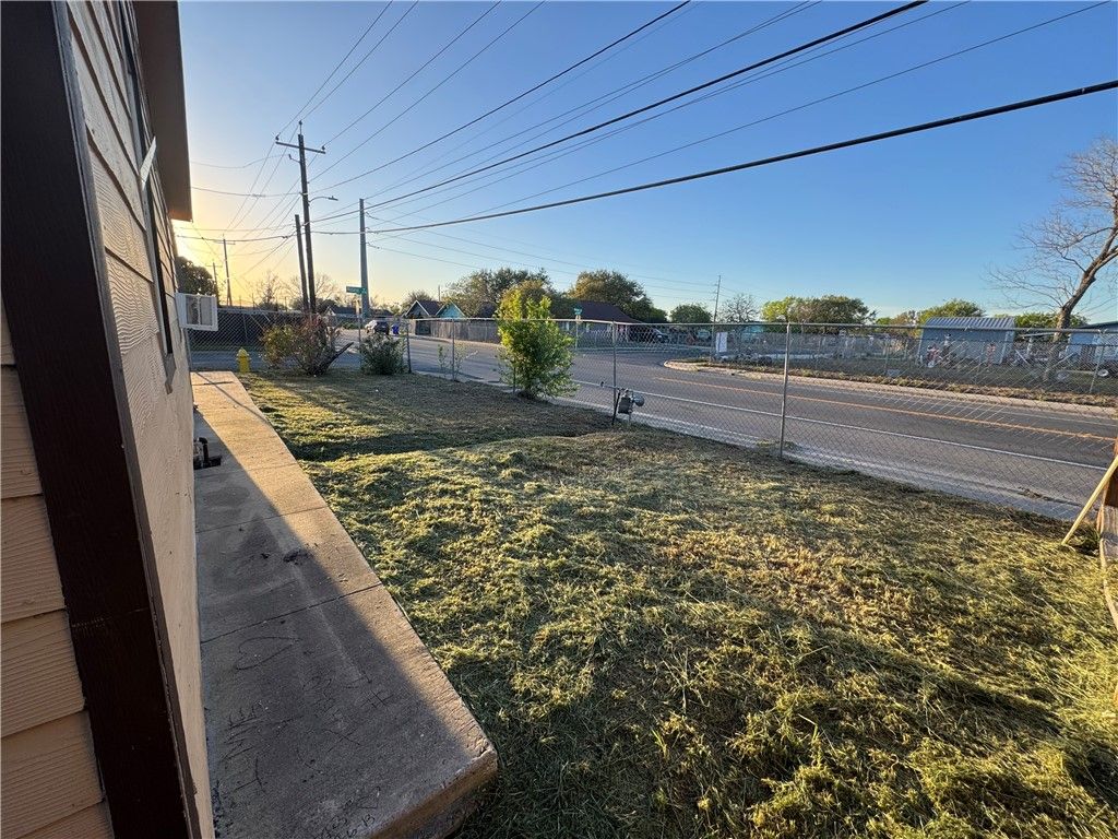 4702 Molina Dr, Corpus Christi, TX 78416 — photo 4