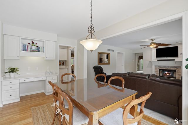 5040 cherry blossom circle Circle, West Bloomfield Twp, MI 48324
