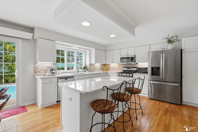 5040 cherry blossom circle Circle, West Bloomfield Twp, MI 48324