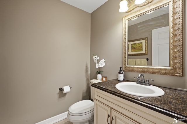 5040 cherry blossom circle Circle, West Bloomfield Twp, MI 48324