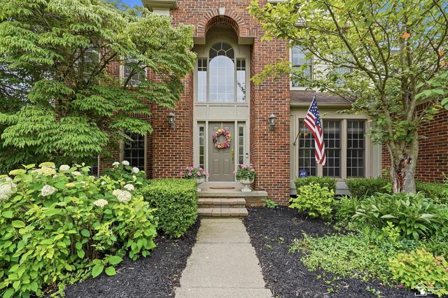 5040 cherry blossom circle Circle, West Bloomfield Twp, MI 48324
