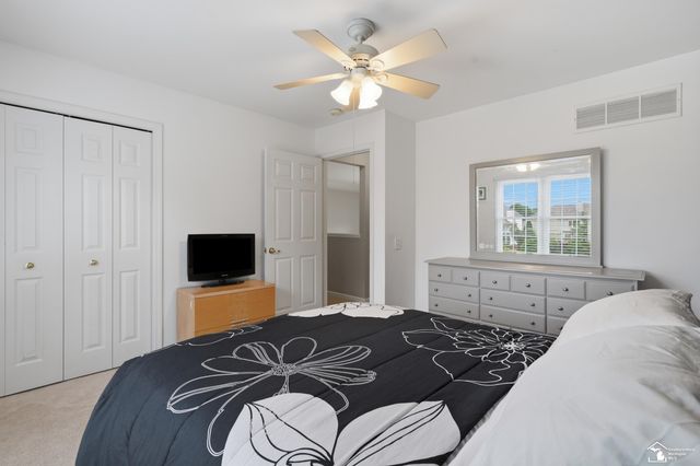 5040 cherry blossom circle Circle, West Bloomfield Twp, MI 48324