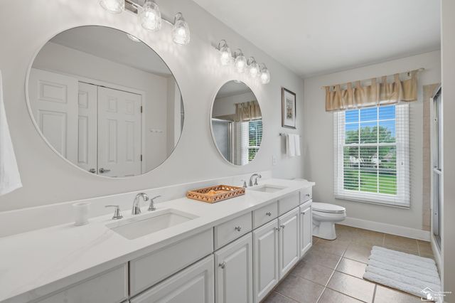 5040 cherry blossom circle Circle, West Bloomfield Twp, MI 48324