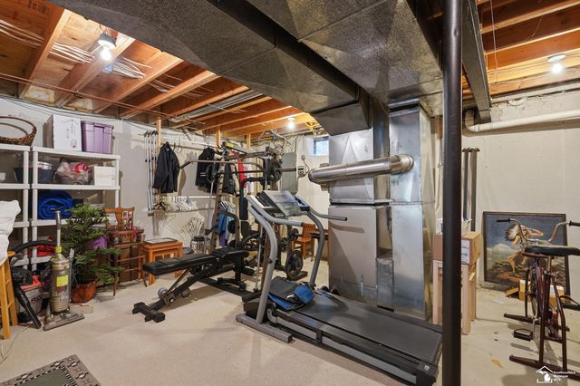 5040 cherry blossom circle Circle, West Bloomfield Twp, MI 48324