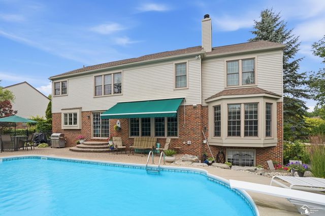 5040 cherry blossom circle Circle, West Bloomfield Twp, MI 48324