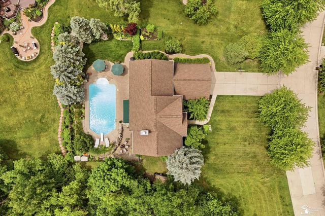 5040 cherry blossom circle Circle, West Bloomfield Twp, MI 48324