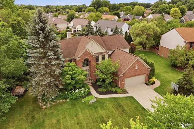5040 cherry blossom circle Circle, West Bloomfield Twp, MI 48324