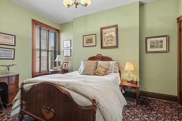127 West Robbins Street, Covington, KY 41011