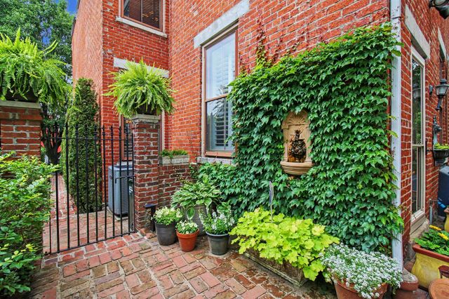 127 West Robbins Street, Covington, KY 41011