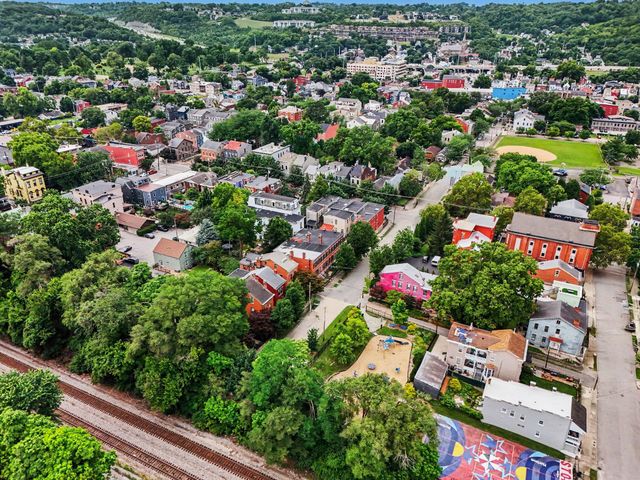 127 West Robbins Street, Covington, KY 41011