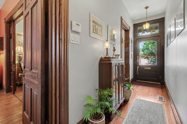 127 West Robbins Street, Covington, KY 41011