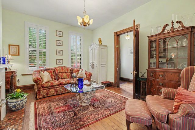 127 West Robbins Street, Covington, KY 41011