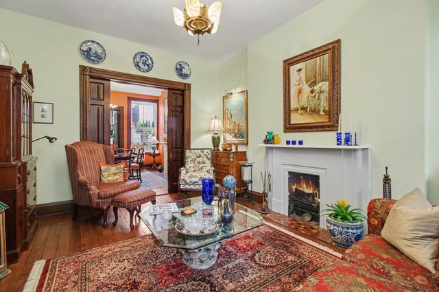 127 West Robbins Street, Covington, KY 41011