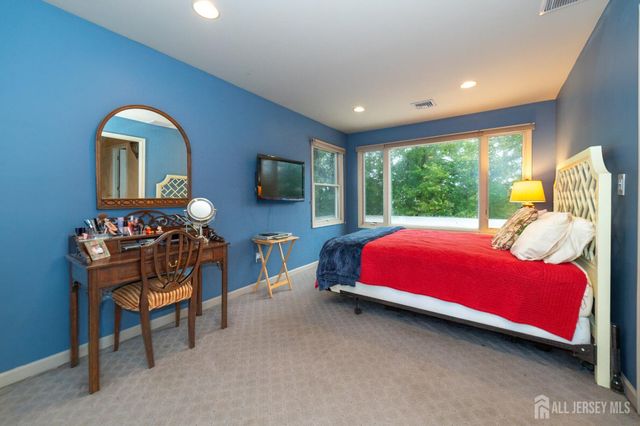 75 Boulevard West, Old Bridge, NJ 07735