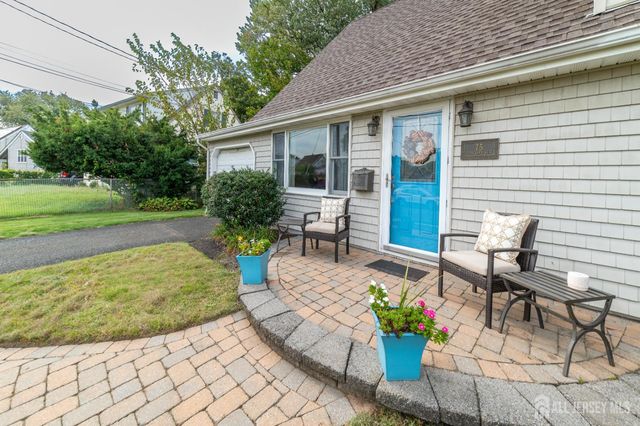 75 Boulevard West, Old Bridge, NJ 07735