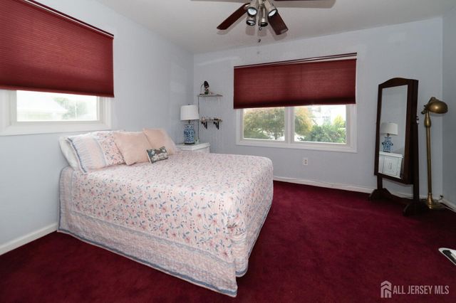 75 Boulevard West, Old Bridge, NJ 07735