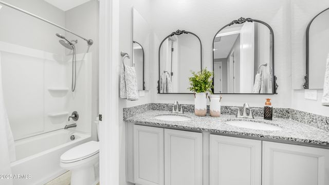 3855 S MCQUEEN Road 60, Chandler, AZ 85286