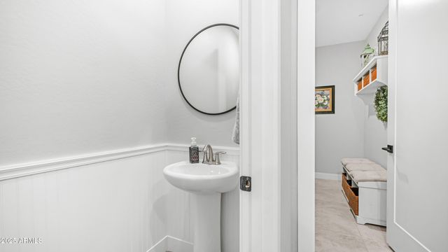 3855 S MCQUEEN Road 60, Chandler, AZ 85286