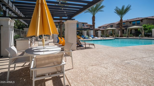 3855 S MCQUEEN Road 60, Chandler, AZ 85286