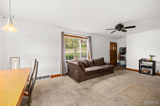 312 E Ofallon Drive, Caseyville, IL 62232