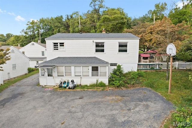 312 E Ofallon Drive, Caseyville, IL 62232