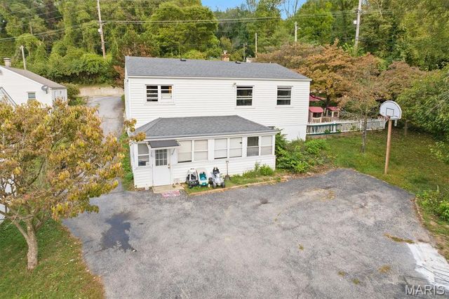 312 E Ofallon Drive, Caseyville, IL 62232