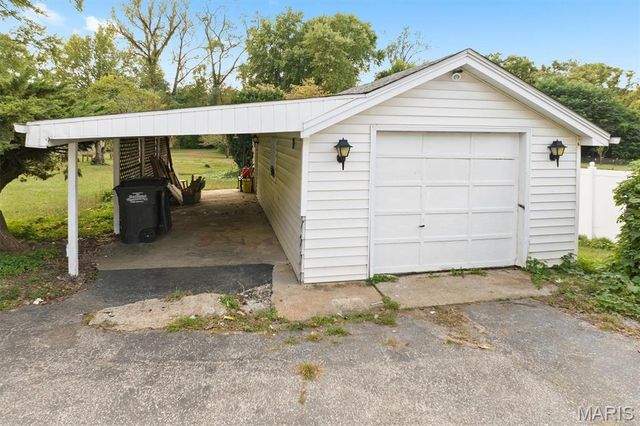 312 E Ofallon Drive, Caseyville, IL 62232