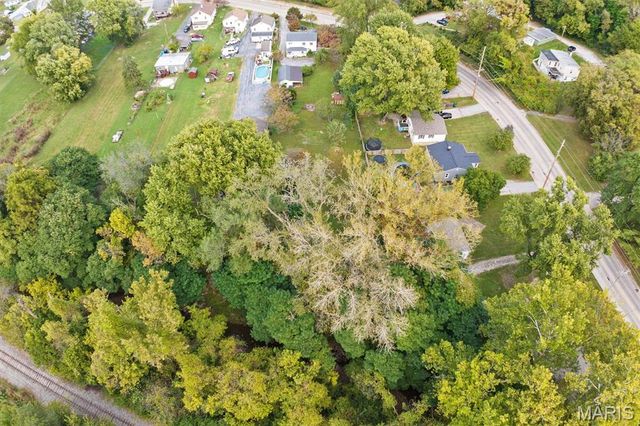 312 E Ofallon Drive, Caseyville, IL 62232