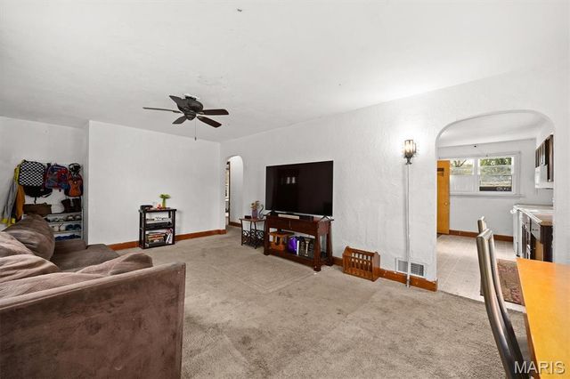 312 E Ofallon Drive, Caseyville, IL 62232