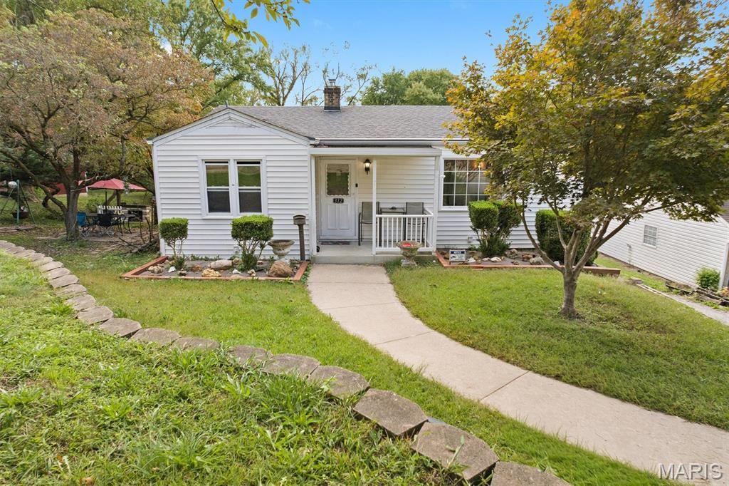 312 E Ofallon Drive, Caseyville, IL 62232