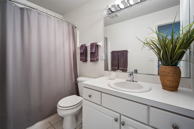 5925 Ep True Parkway 7, West Des Moines, IA 50266