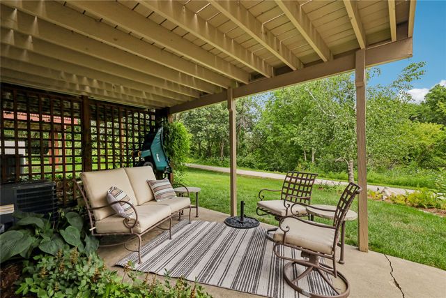 5925 Ep True Parkway 7, West Des Moines, IA 50266