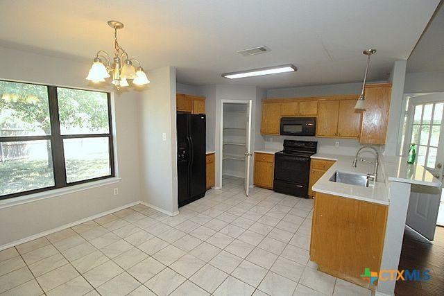 1213 Marlee Circle, Copperas Cove, TX 76522