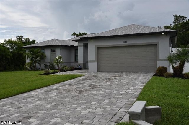 4666 Villa Capri LN, Bonita Springs, FL 34134