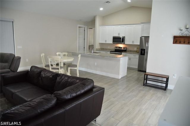 4666 Villa Capri LN, Bonita Springs, FL 34134