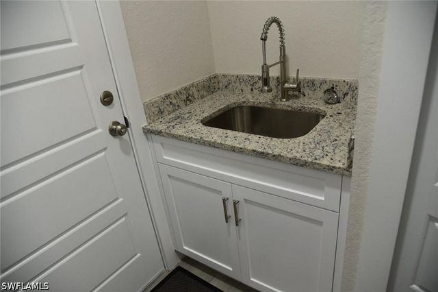 4666 Villa Capri LN, Bonita Springs, FL 34134