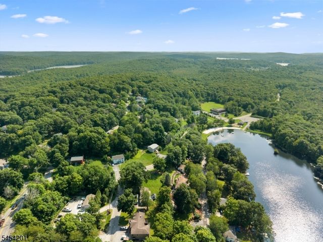 1 Ridgeview Ct, Vernon Twp., NJ 07422