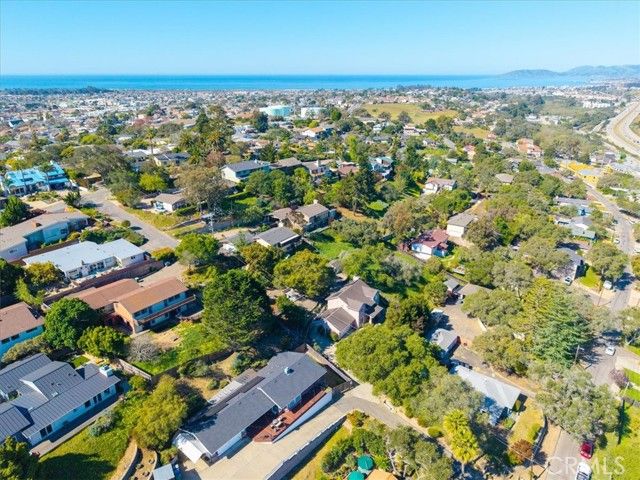 245 Robles Road, Arroyo Grande, CA 93420