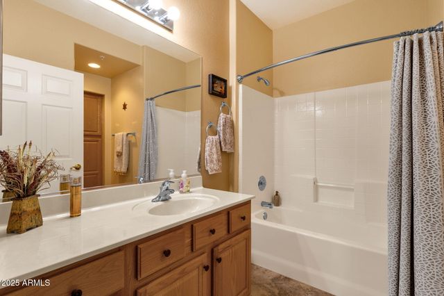 13606 N CAMBRIA Drive 109, Fountain Hills, AZ 85268