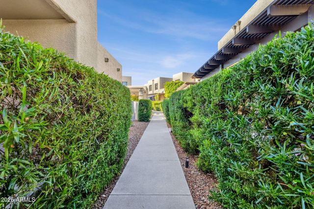 13606 N CAMBRIA Drive 109, Fountain Hills, AZ 85268