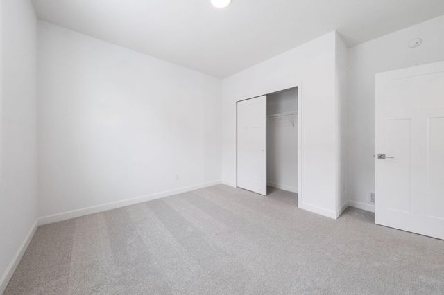 20048 Gabardine Lane, Lakeville, MN 55044