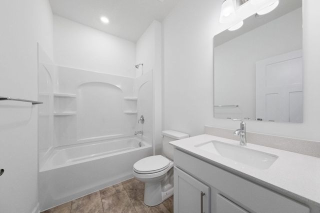 20048 Gabardine Lane, Lakeville, MN 55044