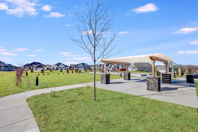 20048 Gabardine Lane, Lakeville, MN 55044