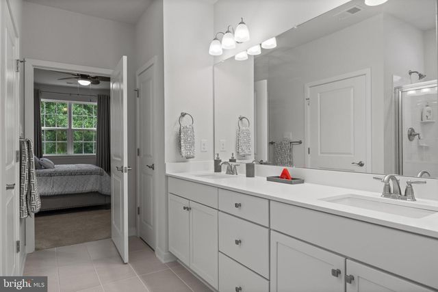 216 CONGRESSIONAL CT, Moorestown, NJ 08057