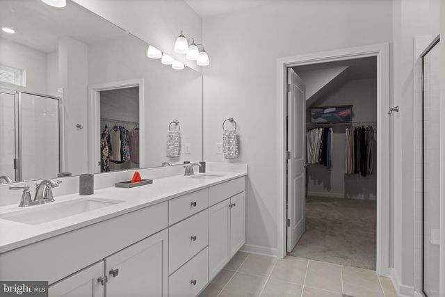 216 CONGRESSIONAL CT, Moorestown, NJ 08057