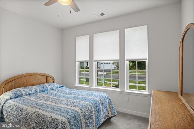 216 CONGRESSIONAL CT, Moorestown, NJ 08057