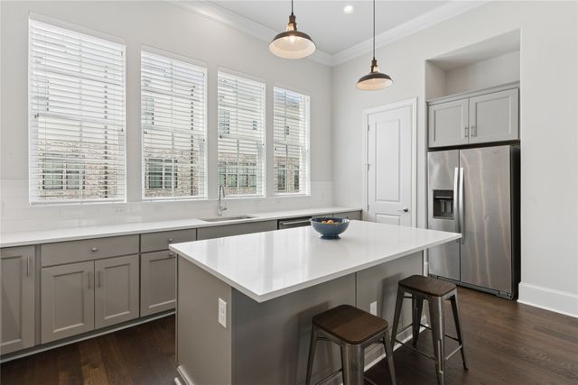 625 Dalton Lane, Irving, TX 75039