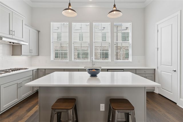 625 Dalton Lane, Irving, TX 75039