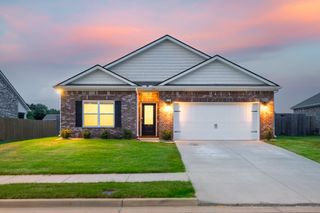 4784 BARRETT OAKS DR S, Millington, TN 38053